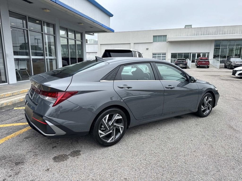 2025 Hyundai Elantra SEL Convenience