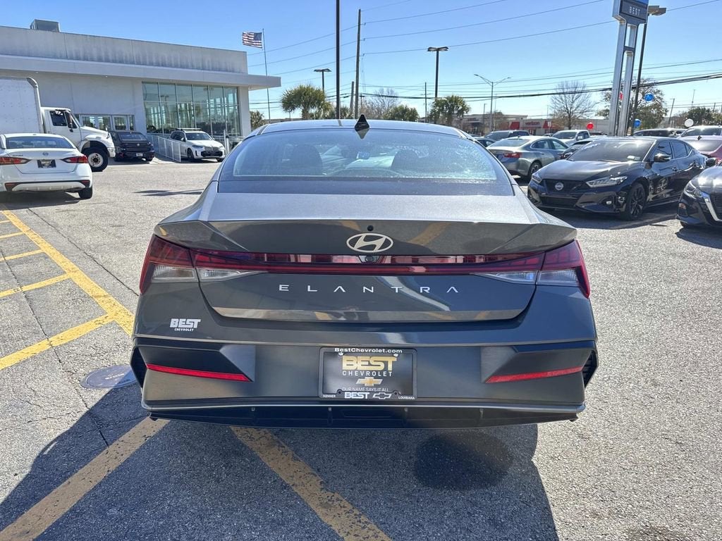 2025 Hyundai Elantra SEL Convenience
