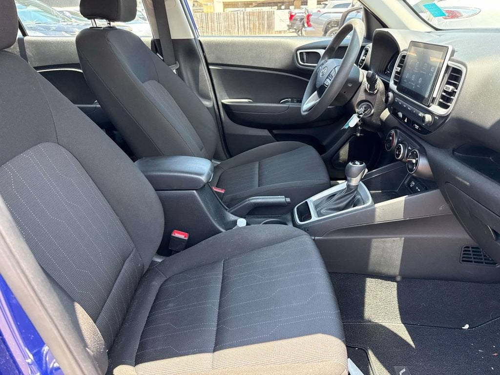 2023 Hyundai Venue SE
