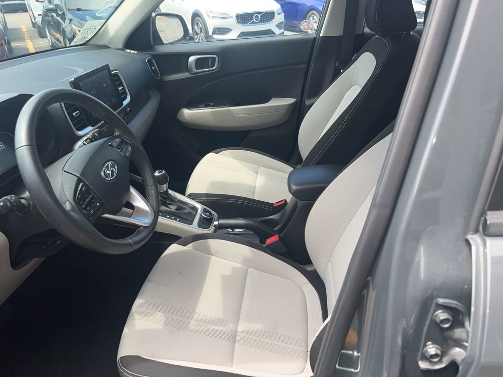 2025 Hyundai Venue SEL