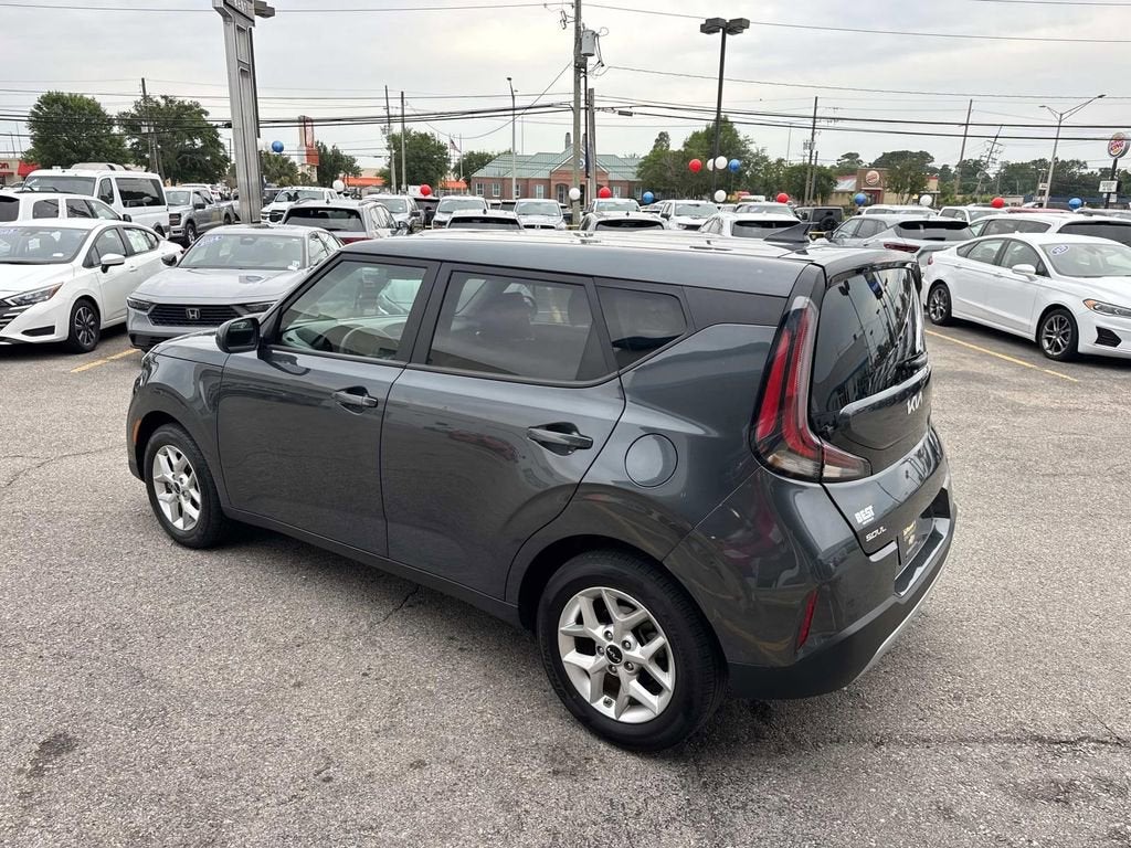 2025 Kia Soul LX