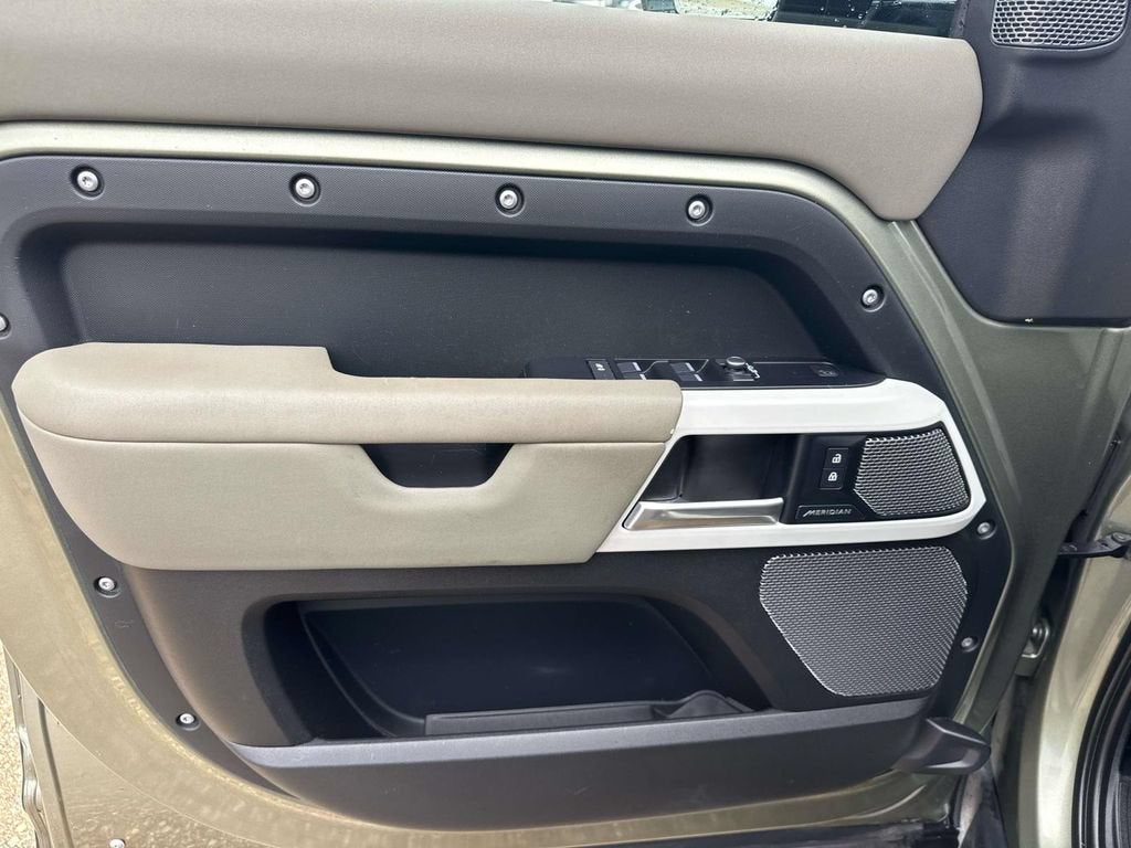 2022 Land Rover Defender S