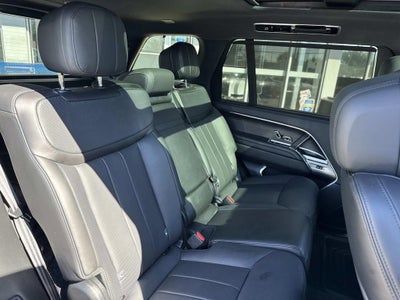 2025 Land Rover Range Rover SE