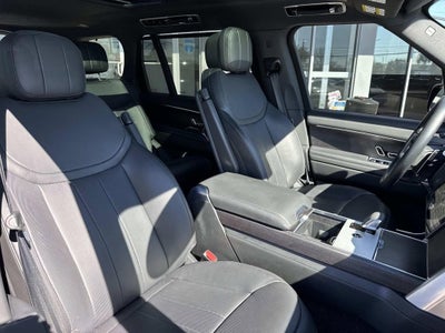2025 Land Rover Range Rover SE