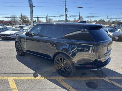 2025 Land Rover Range Rover SE