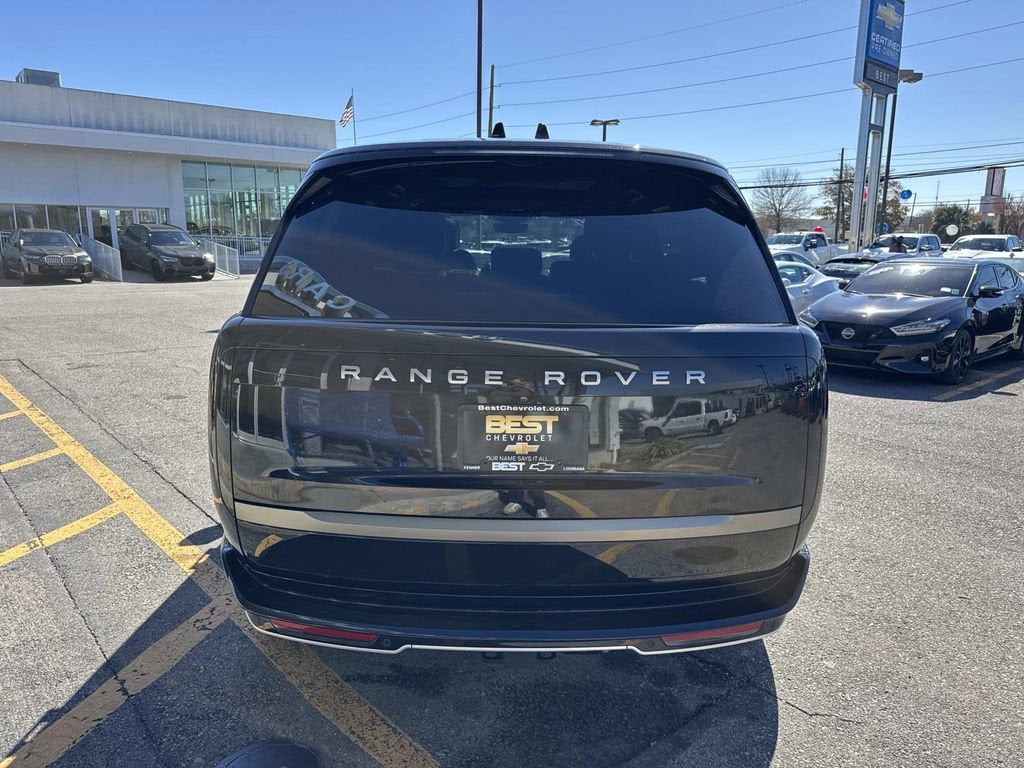 2025 Land Rover Range Rover SE