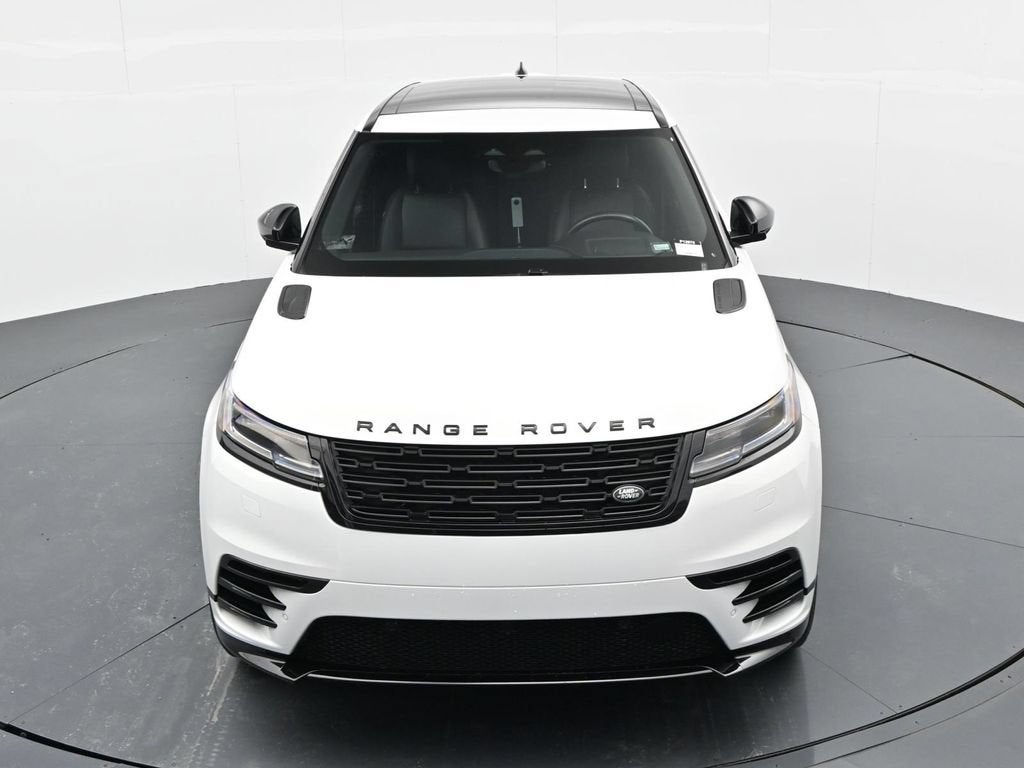 2025 Land Rover Range Rover Velar Dynamic SE