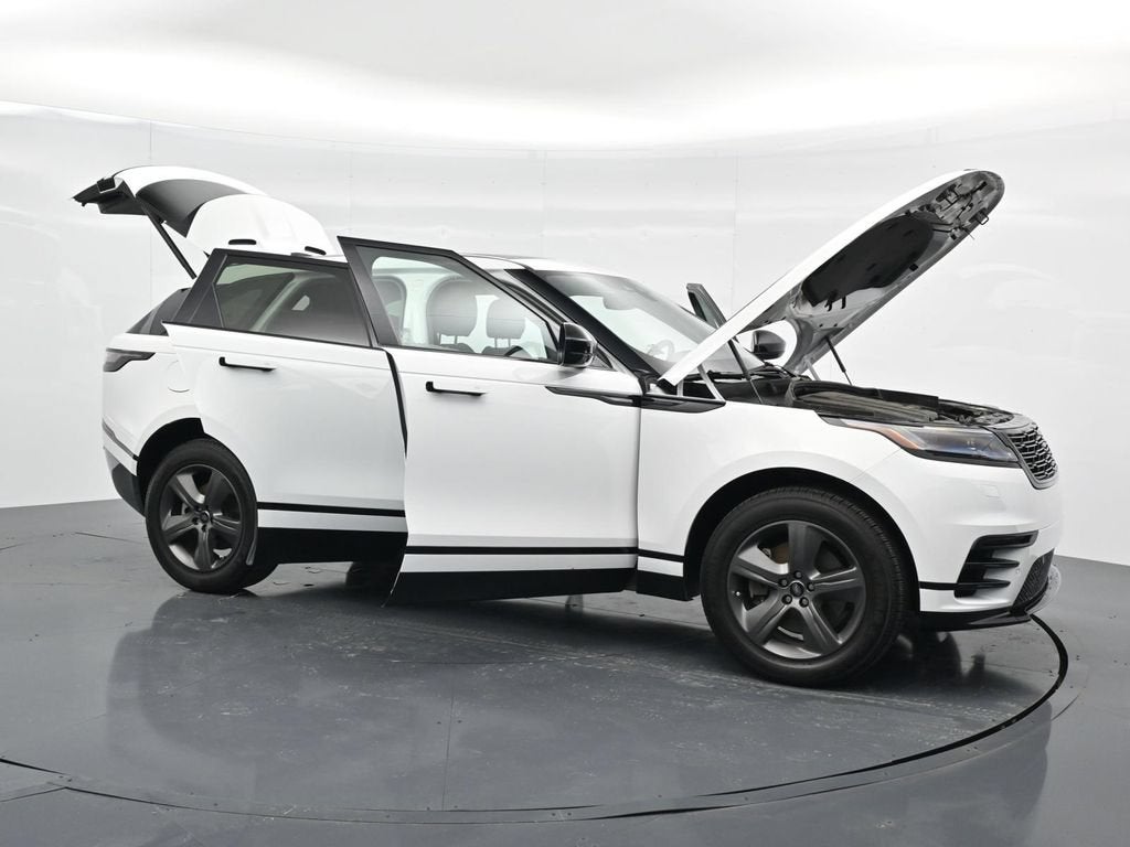 2025 Land Rover Range Rover Velar Dynamic SE