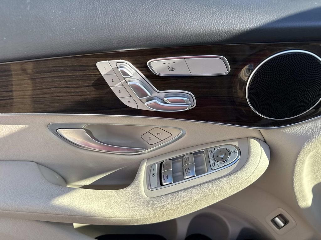 2020 Mercedes-Benz GLC GLC 300