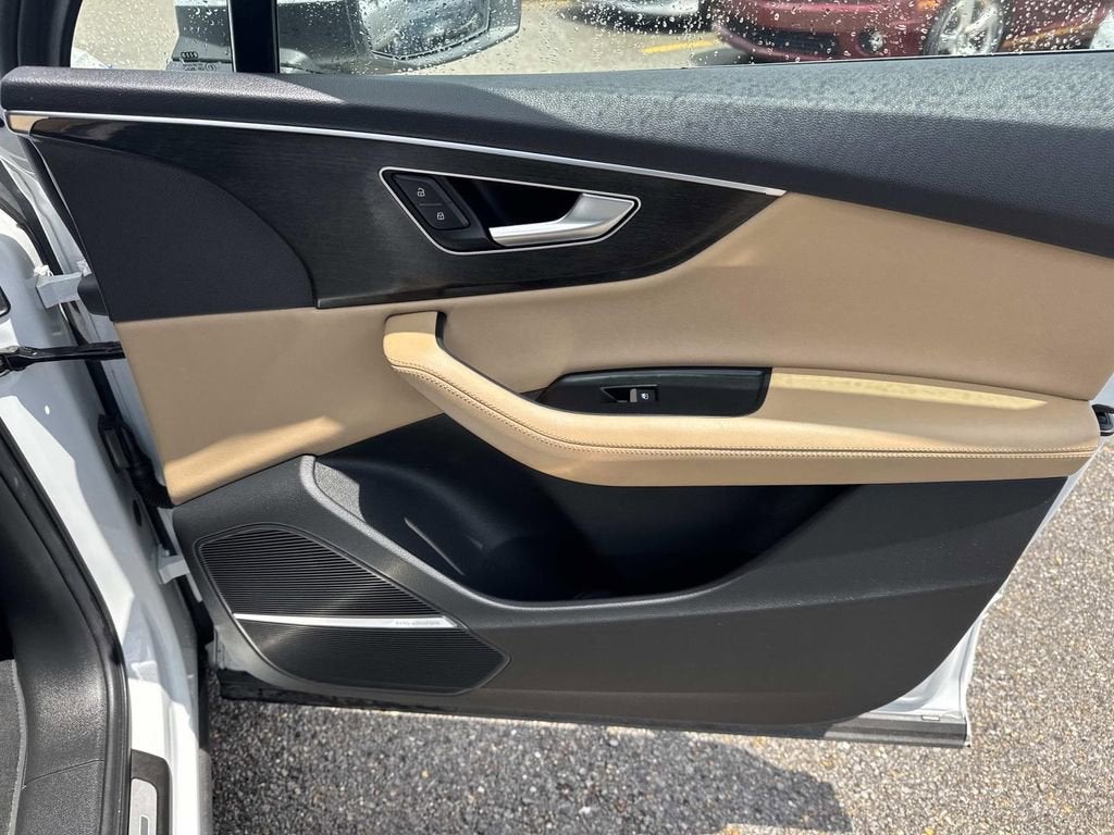 2023 Audi Q7 Premium Plus