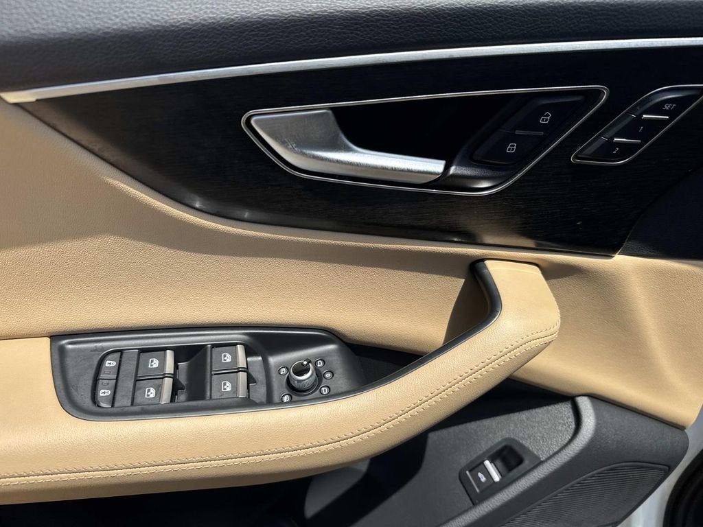 2023 Audi Q7 Premium Plus