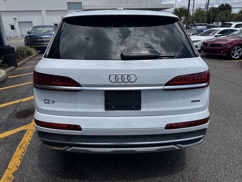 2023 Audi Q7 Premium Plus
