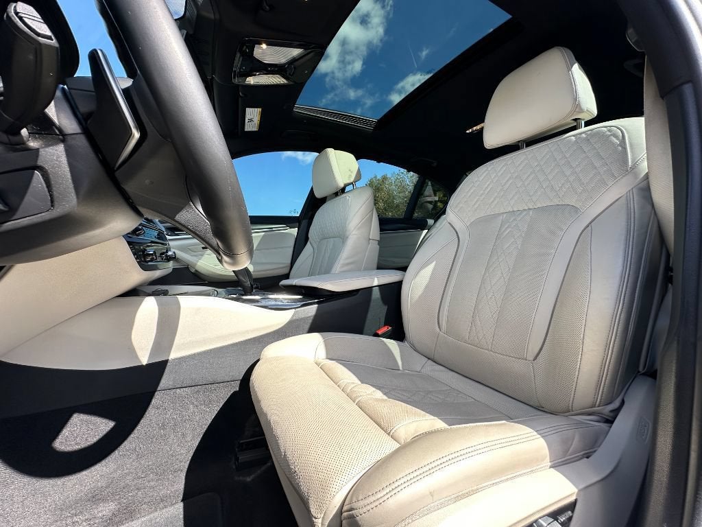 2022 BMW 5 Series M550i xDrive