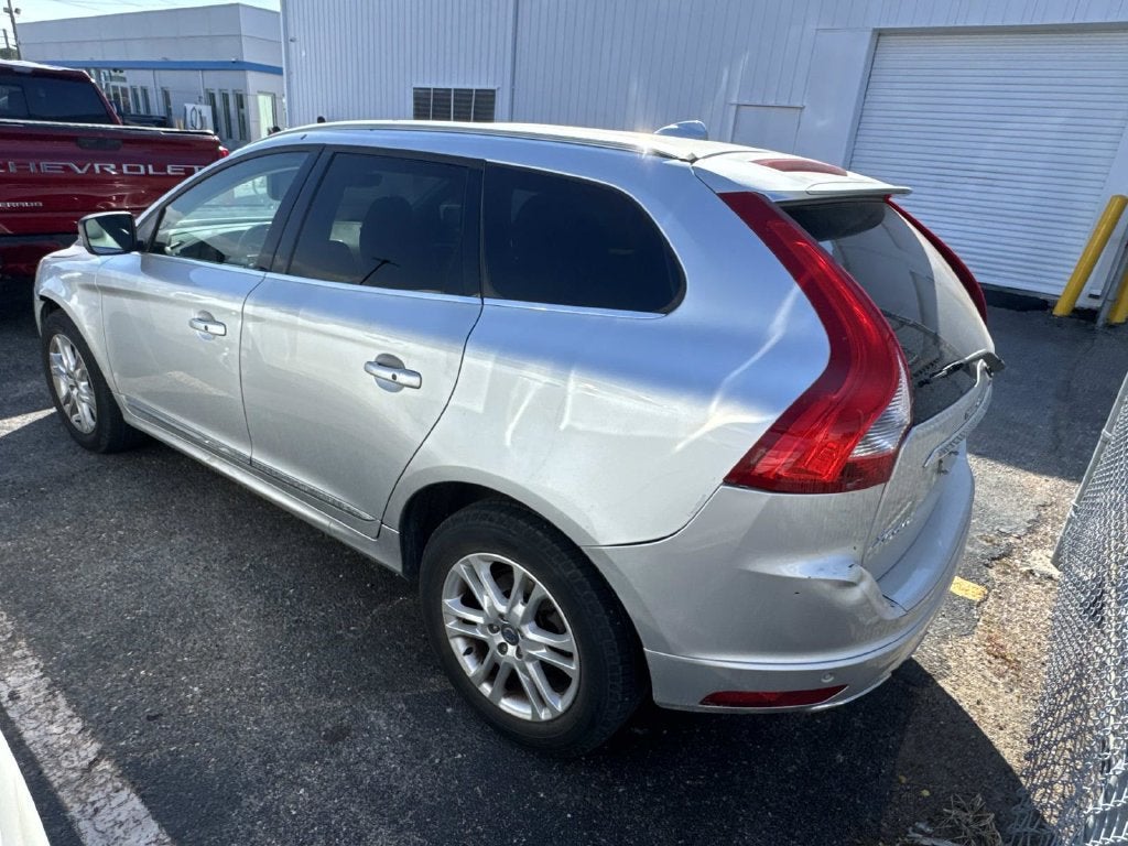 2016 Volvo XC60 T5 Drive-E Premier