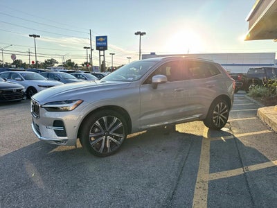 2023 Volvo XC60 Ultimate Bright Theme