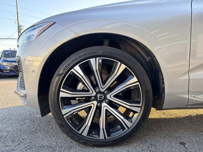 2023 Volvo XC60 Ultimate Bright Theme