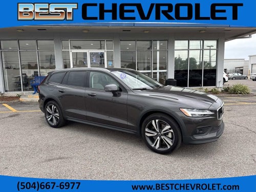 2025 Volvo V60 Cross Country Plus