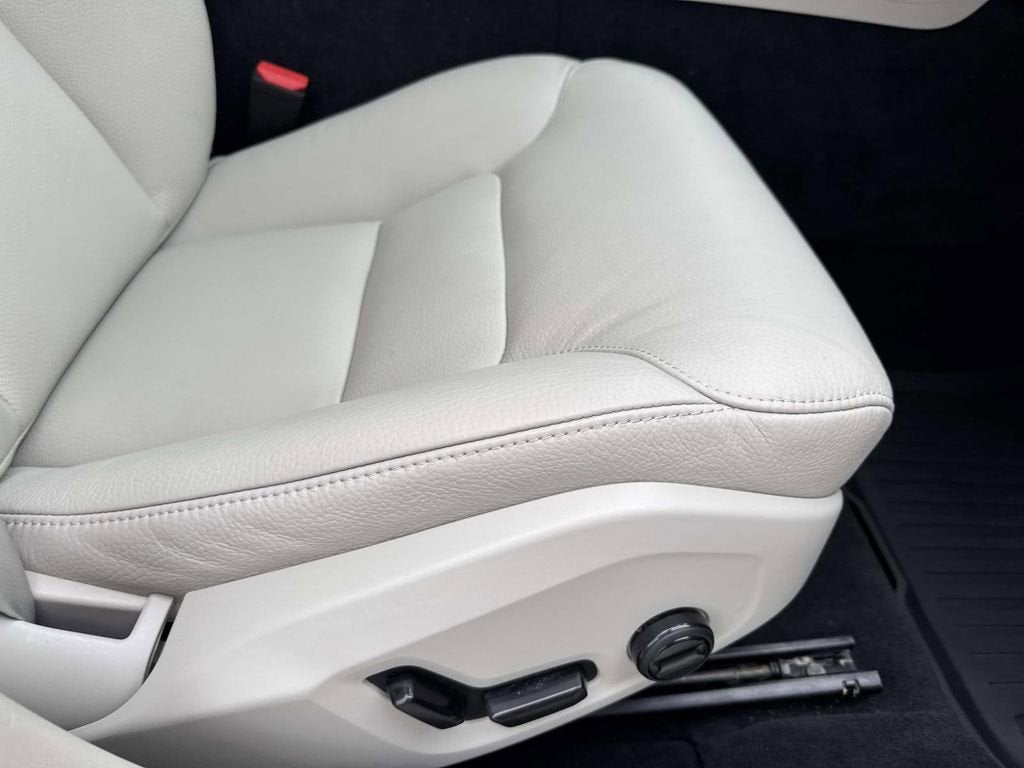 2025 Volvo V60 Cross Country Plus