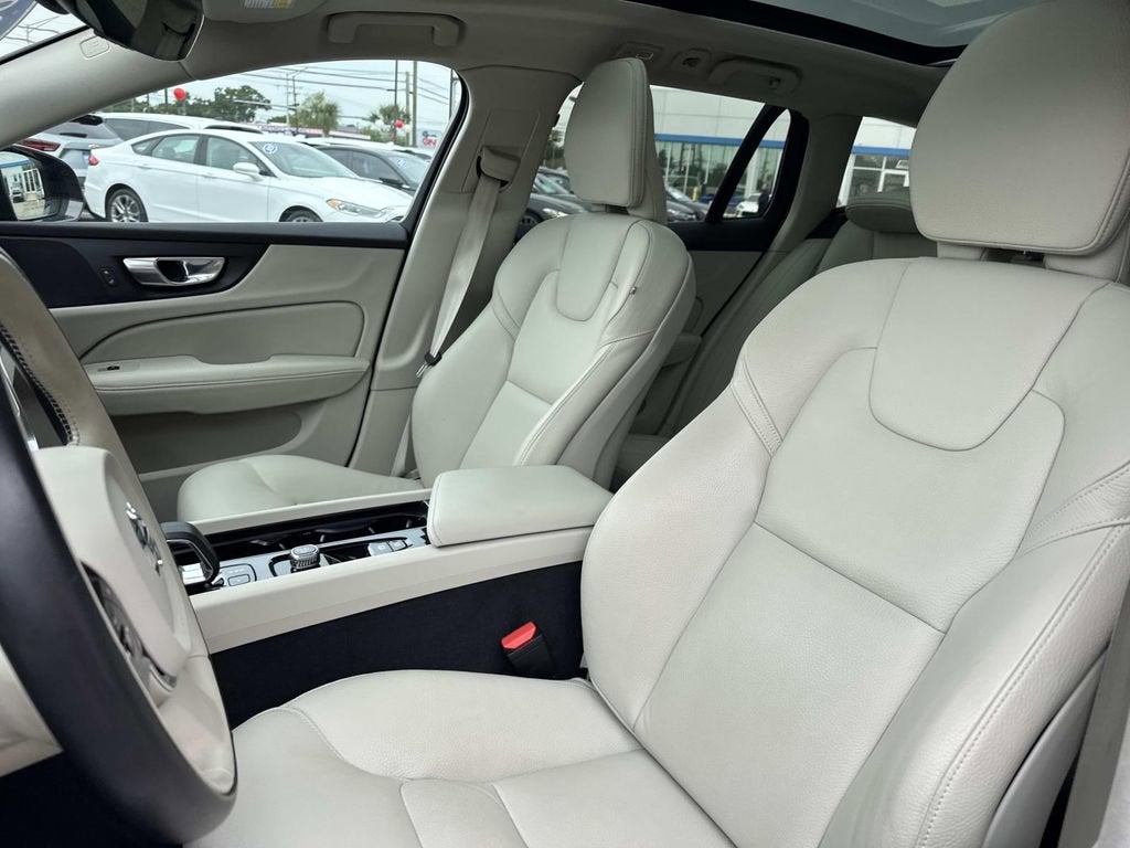2025 Volvo V60 Cross Country Plus