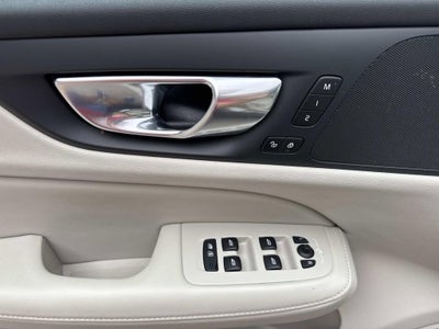 2025 Volvo V60 Cross Country Plus
