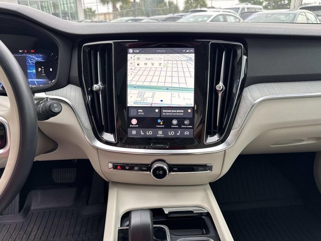 2025 Volvo V60 Cross Country Plus