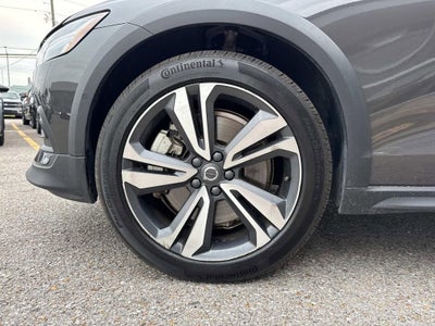 2025 Volvo V60 Cross Country Plus