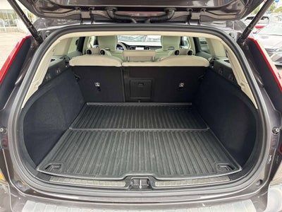 2025 Volvo V60 Cross Country Plus