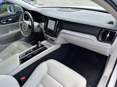2025 Volvo V60 Cross Country Plus