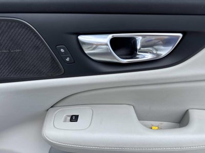 2025 Volvo V60 Cross Country Plus