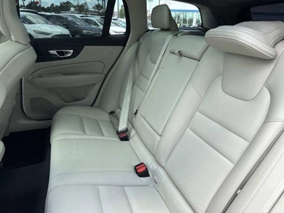 2025 Volvo V60 Cross Country Plus