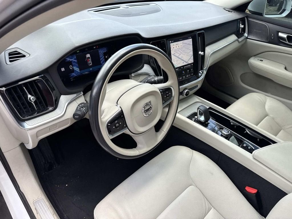 2025 Volvo V60 Cross Country Plus
