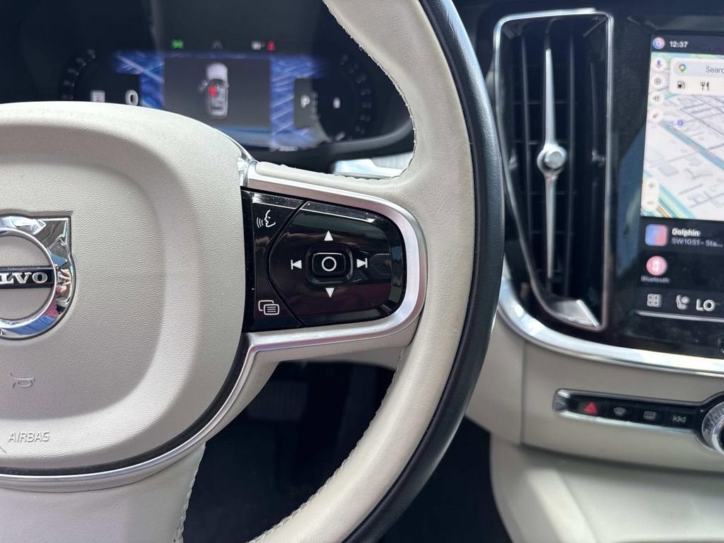 2025 Volvo V60 Cross Country Plus