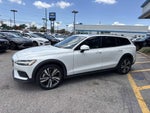 2025 Volvo V60 Cross Country Plus