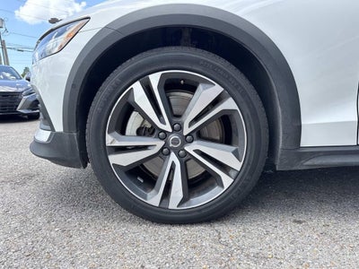 2025 Volvo V60 Cross Country Plus